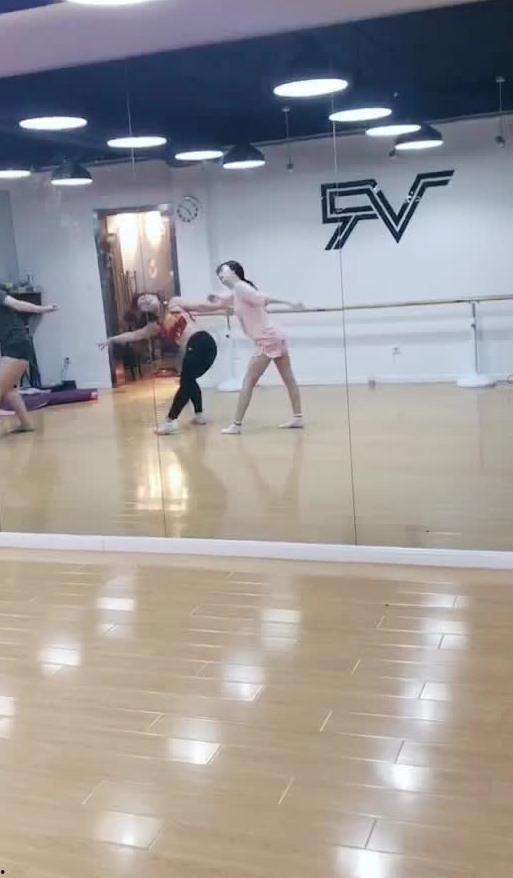 潍坊跳舞视频吃瓜网,吃瓜网友热议